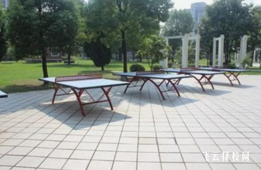 四川省鄰水縣興仁職業中學在哪里怎么去