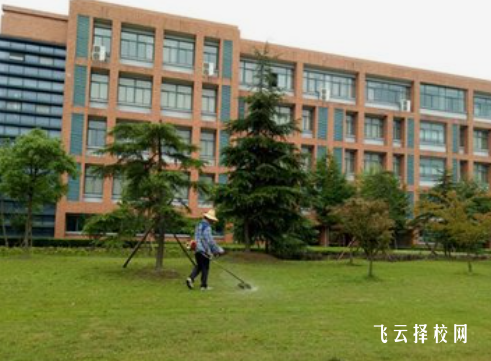 四川省隆昌市城關(guān)職業(yè)中學(xué)在哪里怎么去