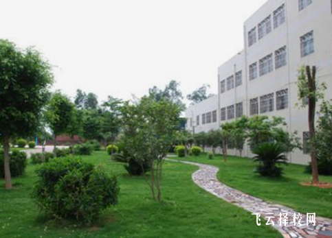 四川省商務學校在哪里怎么去