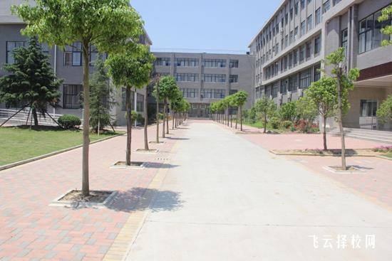 樂山市知行旅游職業(yè)高中是職高還是技校