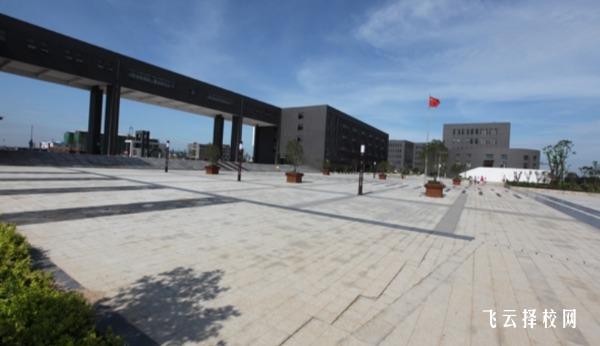 四川省鹽亭縣職業技術學校是職高還是技校