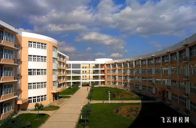 成都市機械高級技工學校是3+3學制嗎