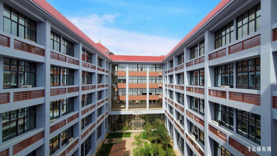 成都市新津區(qū)技工學(xué)校是3+3學(xué)制嗎