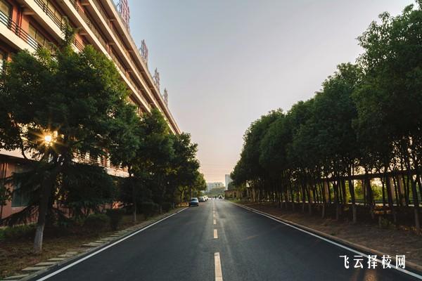 廣漢職校是公辦嗎