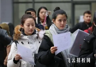 為什么藝考生文化課一定要選擇集訓班