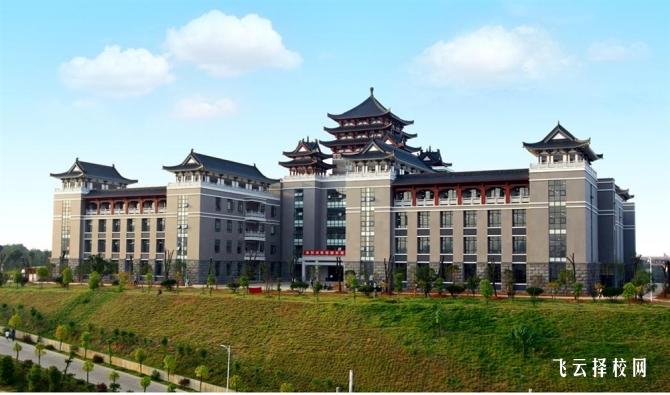 南充外國語中專校有什么專業,中考錄取分數多少