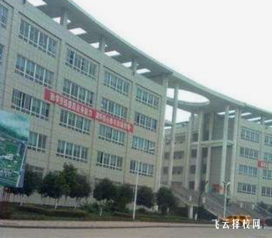 廣安英才職校有什么專業(yè),中考錄取分?jǐn)?shù)多少