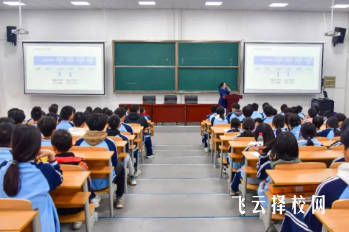 成都光華技工龍泉分校有什么專業,中考錄取分數多少