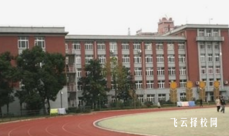 達州鳳凰職校怎么收費,一年學費多少