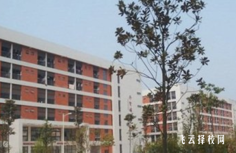 郫都友愛(ài)職校怎么收費(fèi),一年學(xué)費(fèi)多少