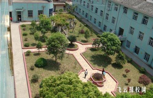 四川城建技工學校怎么收費,一年學費多少