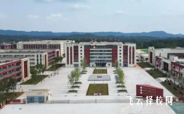 營(yíng)山職高怎么收費(fèi),一年學(xué)費(fèi)多少