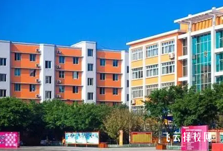 成都光華技工龍泉校區在哪里,中專報名怎樣聯系