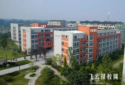 鐵路衛校的學費是多少