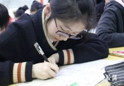 初升高什么叫統招生