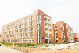 樂山商務(wù)學(xué)校是什么學(xué)校