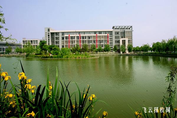 成都育華職業學校怎么樣