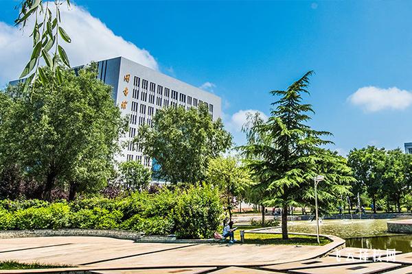 德陽科貿是一所什么學校