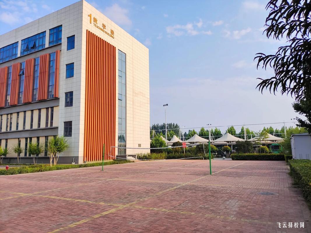 四川商貿學校是大專嗎