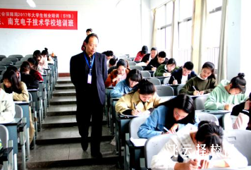 四川南充單招培訓機構多少錢