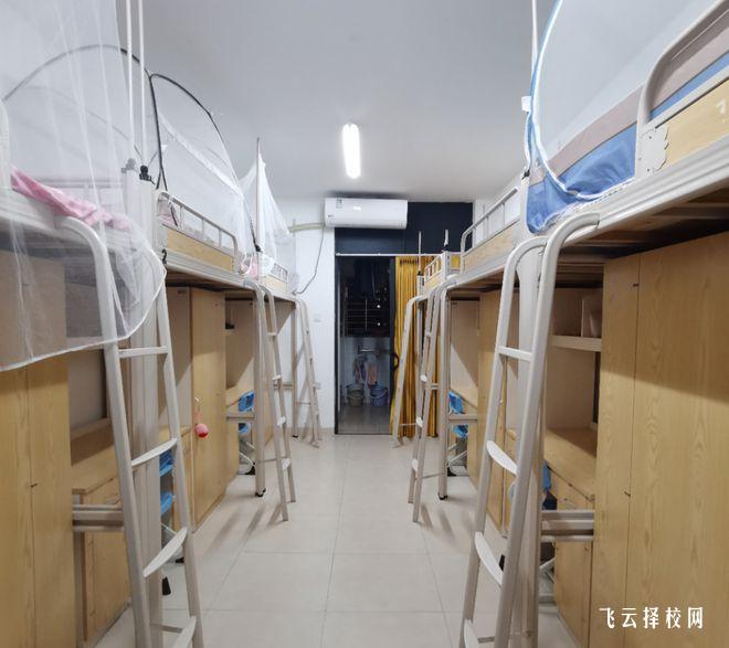 250以下可以上成都哪些音樂學院