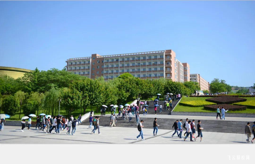 2025年南充市職業技術學院要好多分數