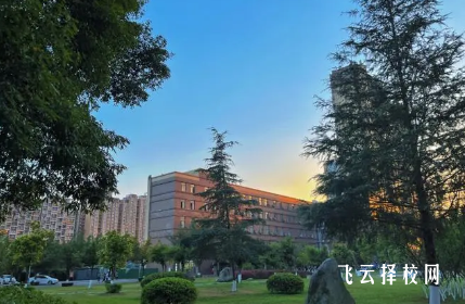 四川旅游學院是公辦還是民辦