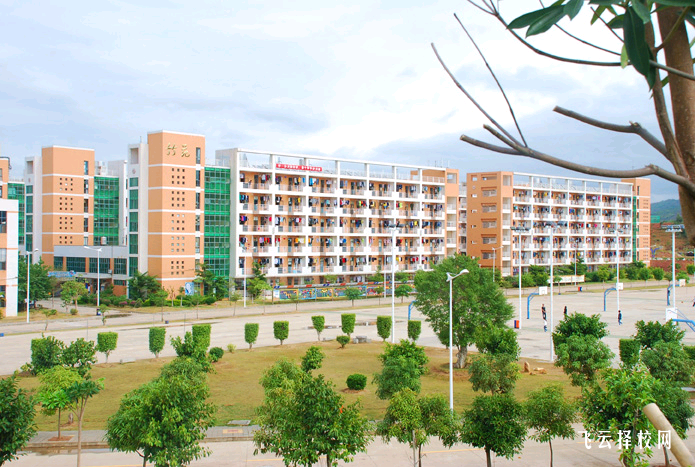 仁壽縣華達(dá)綜合高中學(xué)校2025年招生簡(jiǎn)章