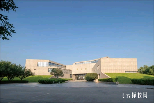 南充外國語中等專業學校2025年招生簡章