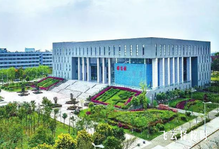 2024年四川德陽(yáng)建筑學(xué)院?jiǎn)握蟹謹(jǐn)?shù)線是多少