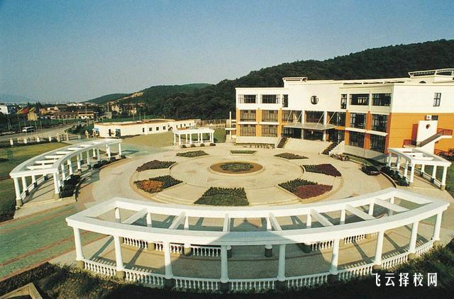 成都明陽單招培訓學校費用多少錢