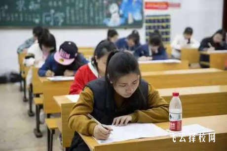 如何選擇單招專業(yè),結合興趣和前景的選專業(yè)策略