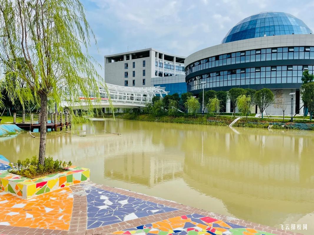 成都歐曼諦技工學校2025年招生簡章