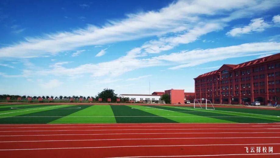 成都市華大醫(yī)藥衛(wèi)生學(xué)校2025年招生簡章