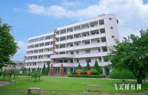 四川中職學校學費與獎學金