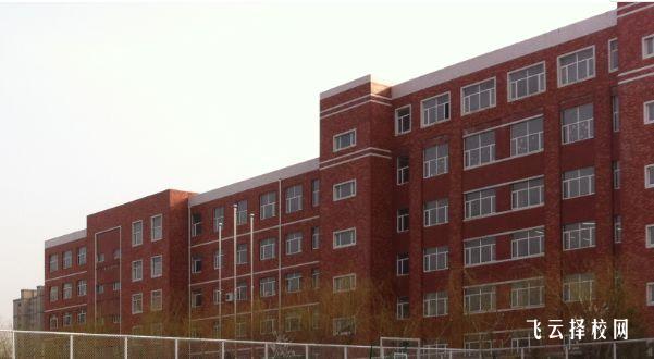 成都中醫(yī)藥大學(xué)附屬醫(yī)院針灸學(xué)校的學(xué)費(fèi)與課程設(shè)置