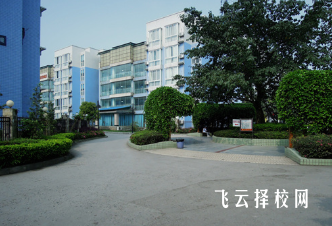 四川大學附設華西衛生學校學費、入學要求與就業前景