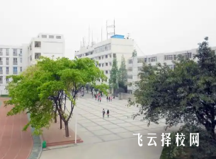 成都市洞子口職高學費標準及補貼政策解讀