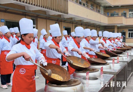 郫都友愛職校中餐烹飪課程設(shè)置與實(shí)訓(xùn)條件