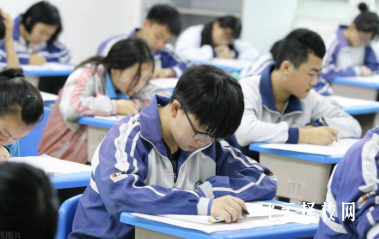 初三畢業讀中職的學生怎么提升學歷