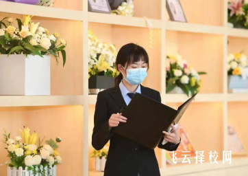 職校老師偷偷推薦的3個冷門但好就業(yè)的專業(yè)