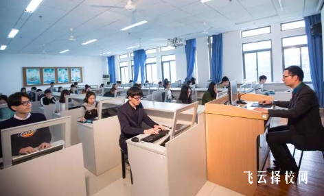 成績差別瞎選專業(yè)！這5個(gè)方向門檻低好就業(yè)