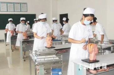 初三畢業(yè)上技校靠譜嗎? 資深HR揭秘三大黃金專業(yè)選擇