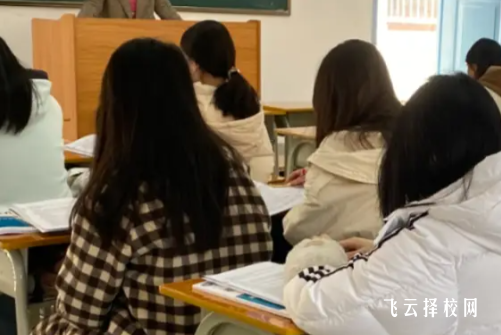 四川興科單招培訓交通方便嗎？