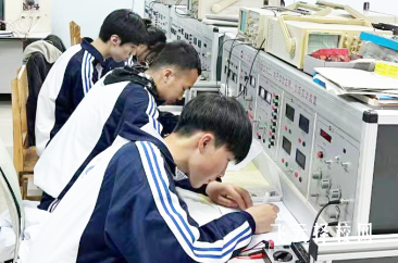 初中剛畢業報讀中職學校有什么推薦