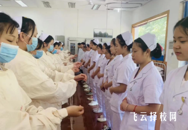 成都鐵路衛(wèi)生學(xué)校好不好?招生老師親述就業(yè)真實(shí)情況